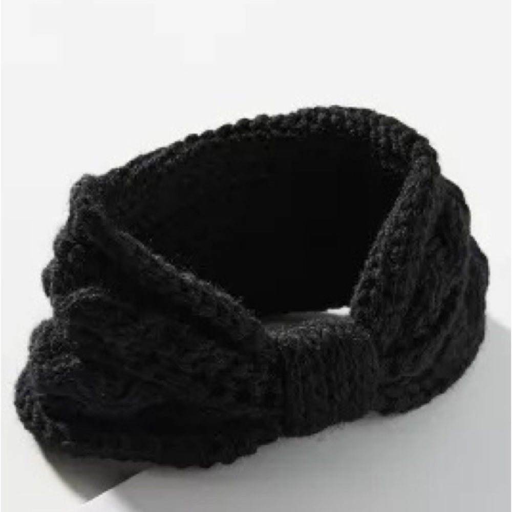 Cable-Knit Twist Headband